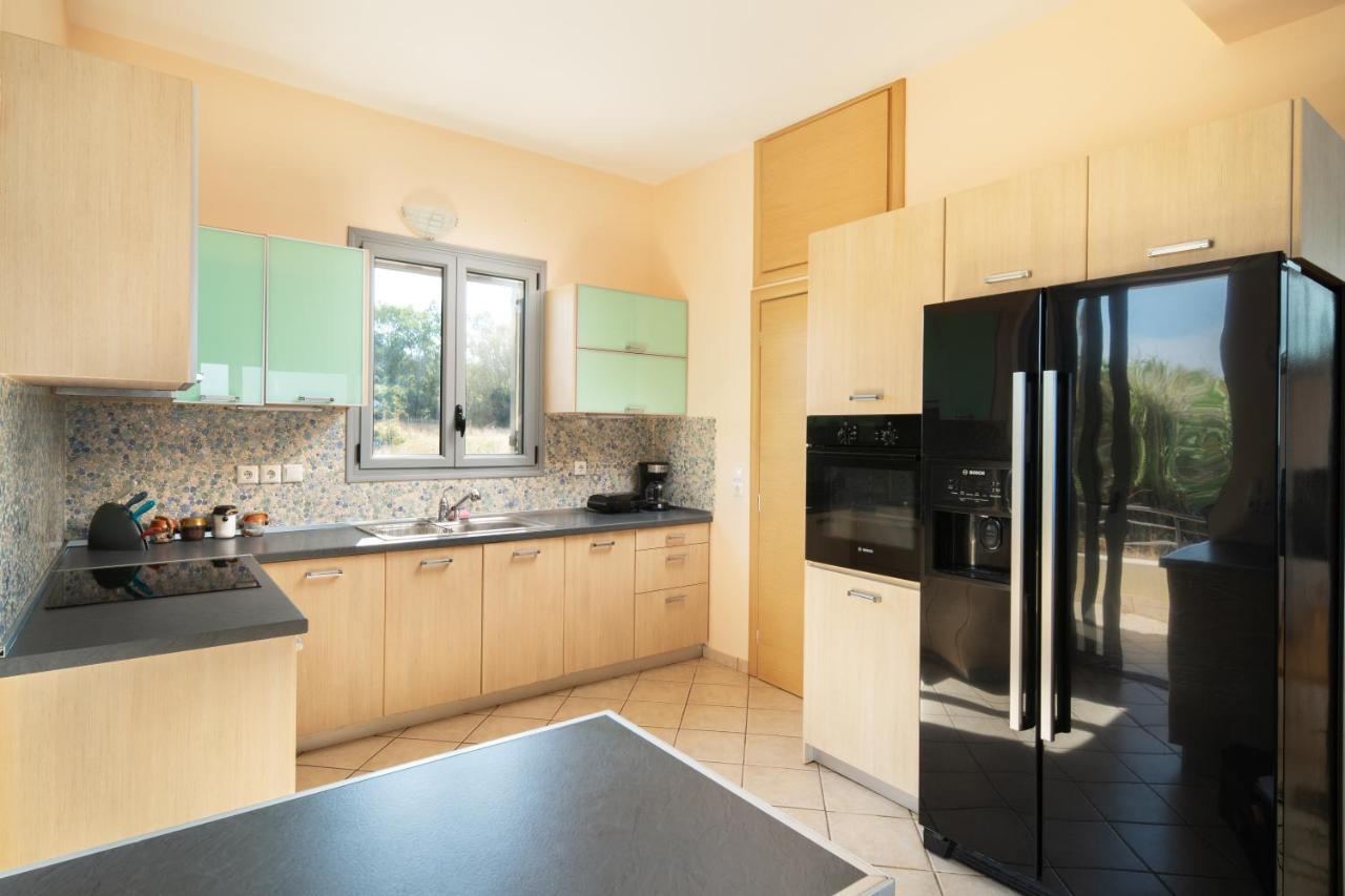 Spacious Beachfront Maisonettes With Stunning Views & A Private Beach Monemvasía Buitenkant foto