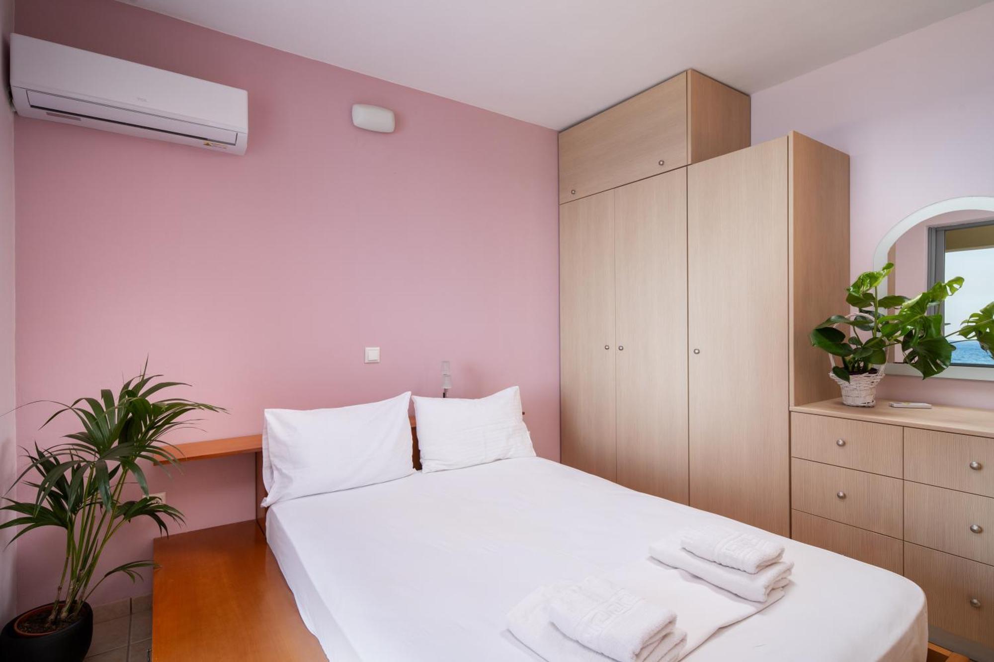 Spacious Beachfront Maisonettes With Stunning Views & A Private Beach Monemvasía Buitenkant foto